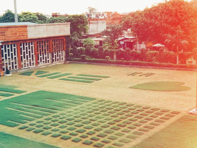 Lawn in Damodar Nagar Kanpur