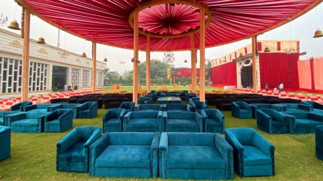 top wedding party lawn 