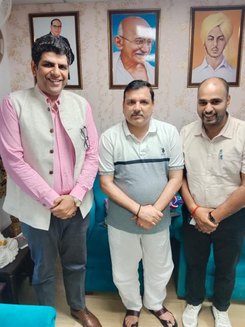 advoctae deepak tyagi delhi